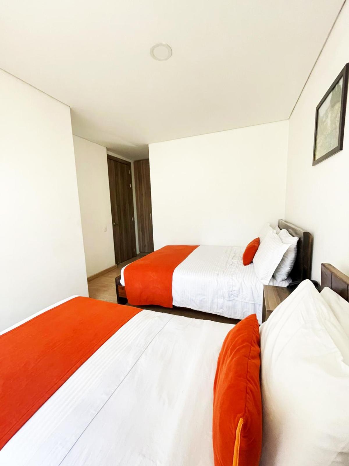 Hotel Portal De Los Andes ボゴタ エクステリア 写真